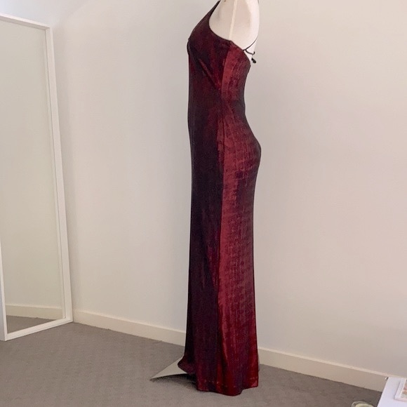 Vintage 90’s stretch burgundy Gown with metallic sheen Size 10 - Picture 3 of 13